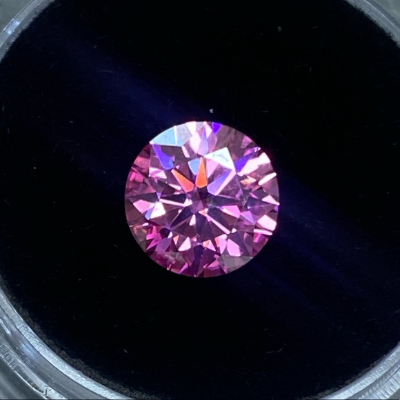 Certified, 2CT Pink Moissanite Diamond Loose (Hearts & Arrows) - Picture 16 of 16